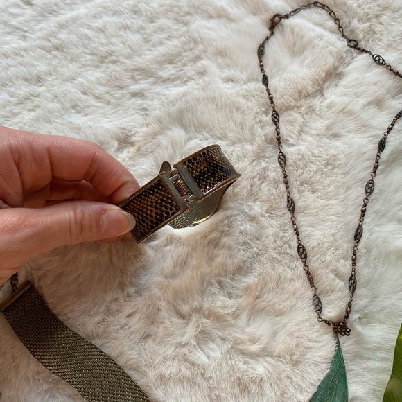 JEWELRY BUNDLE - Picture 6 of 9